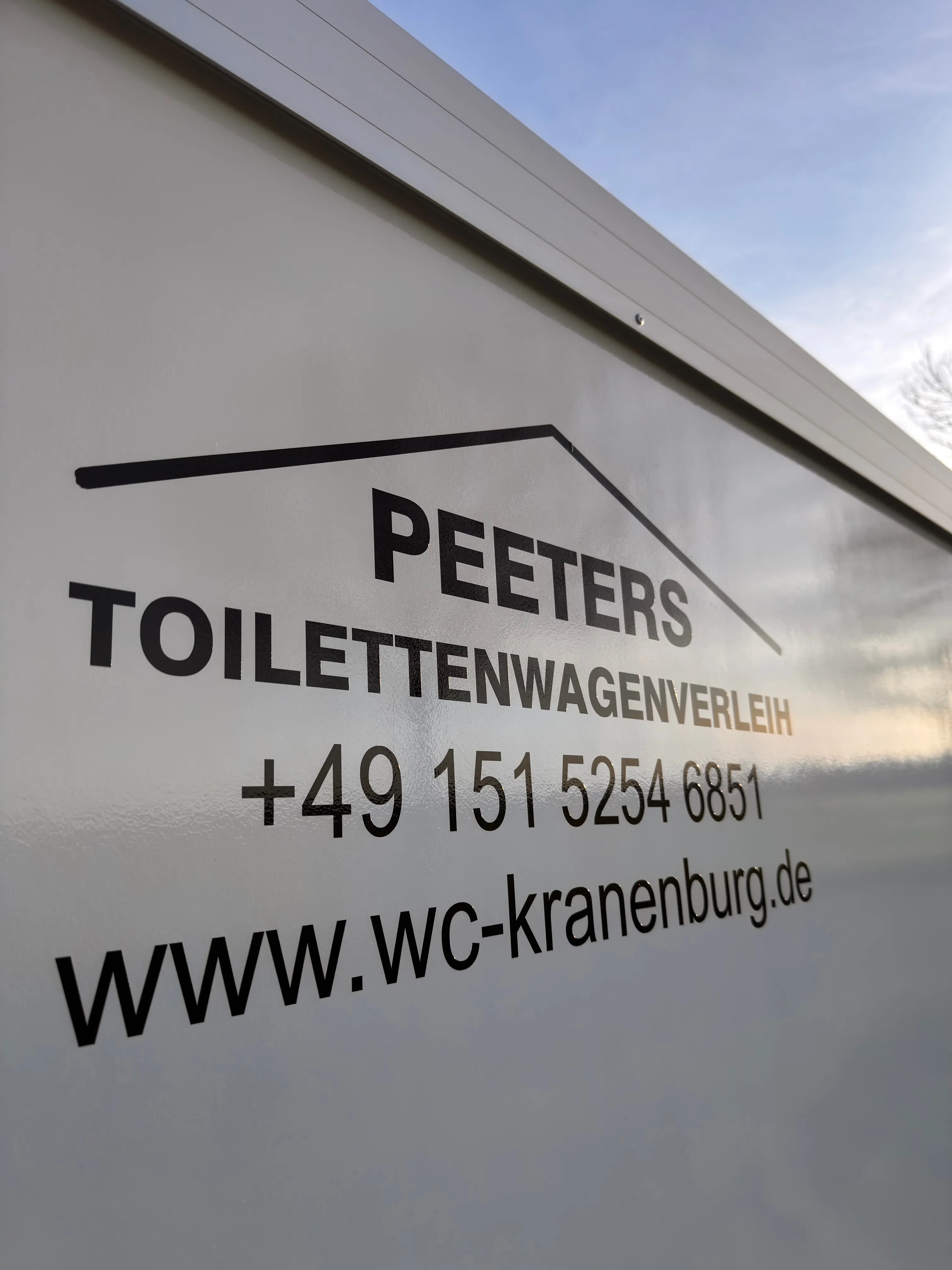 Peeters - Toilettenwagenverleih