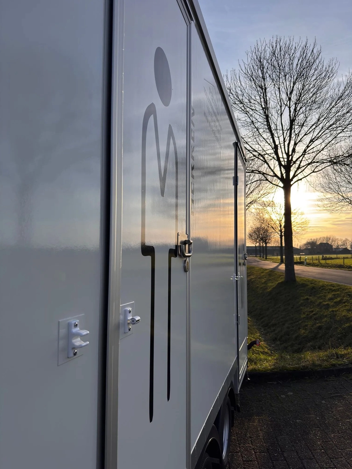 Peeters - Toilettenwagenverleih